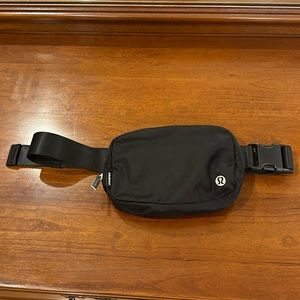 Lululemon Black Everywhere Belt Bag